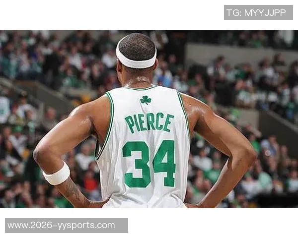 托马斯布莱恩特绝杀被帽怒推摄像头引发热议