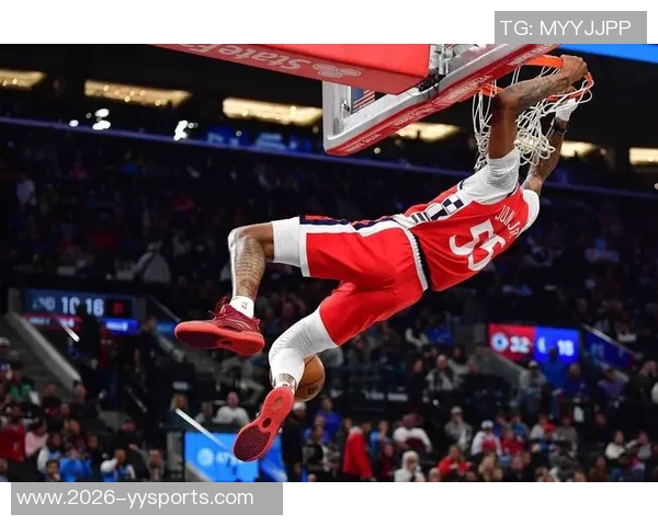 博格丹缺席第12场比赛船记透露其正在场上训练以增强腿筋力量