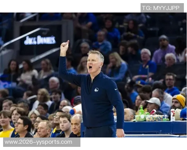 科尔分析缺少核心球队的影响对手往往会放开手脚全力进攻 科尔分析缺少核心球队的影响对手往往会放开手脚全力进攻