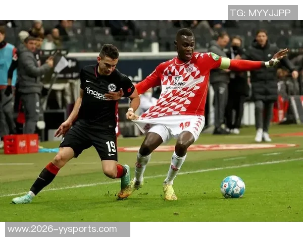 法兰克福关注波鸿19岁中场伦茨多家德甲球队争抢